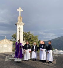 LA TOUSSAINT A CAMPILE